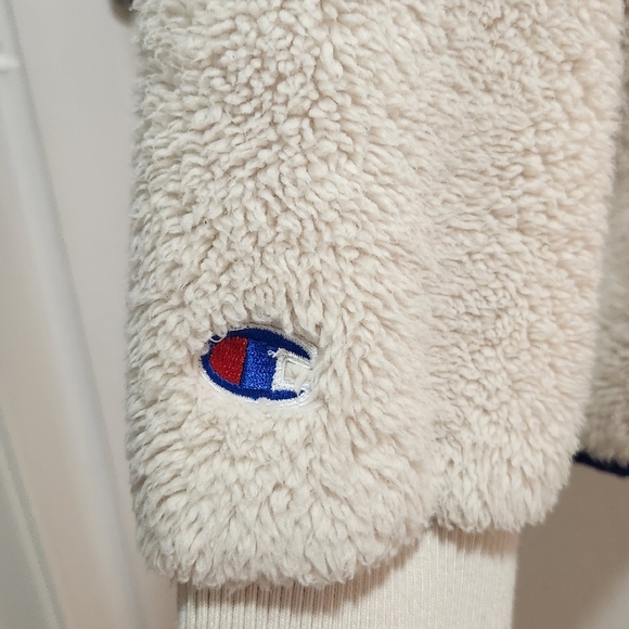 Champion Cream Sherpa Jacket - Picture 5 of 6